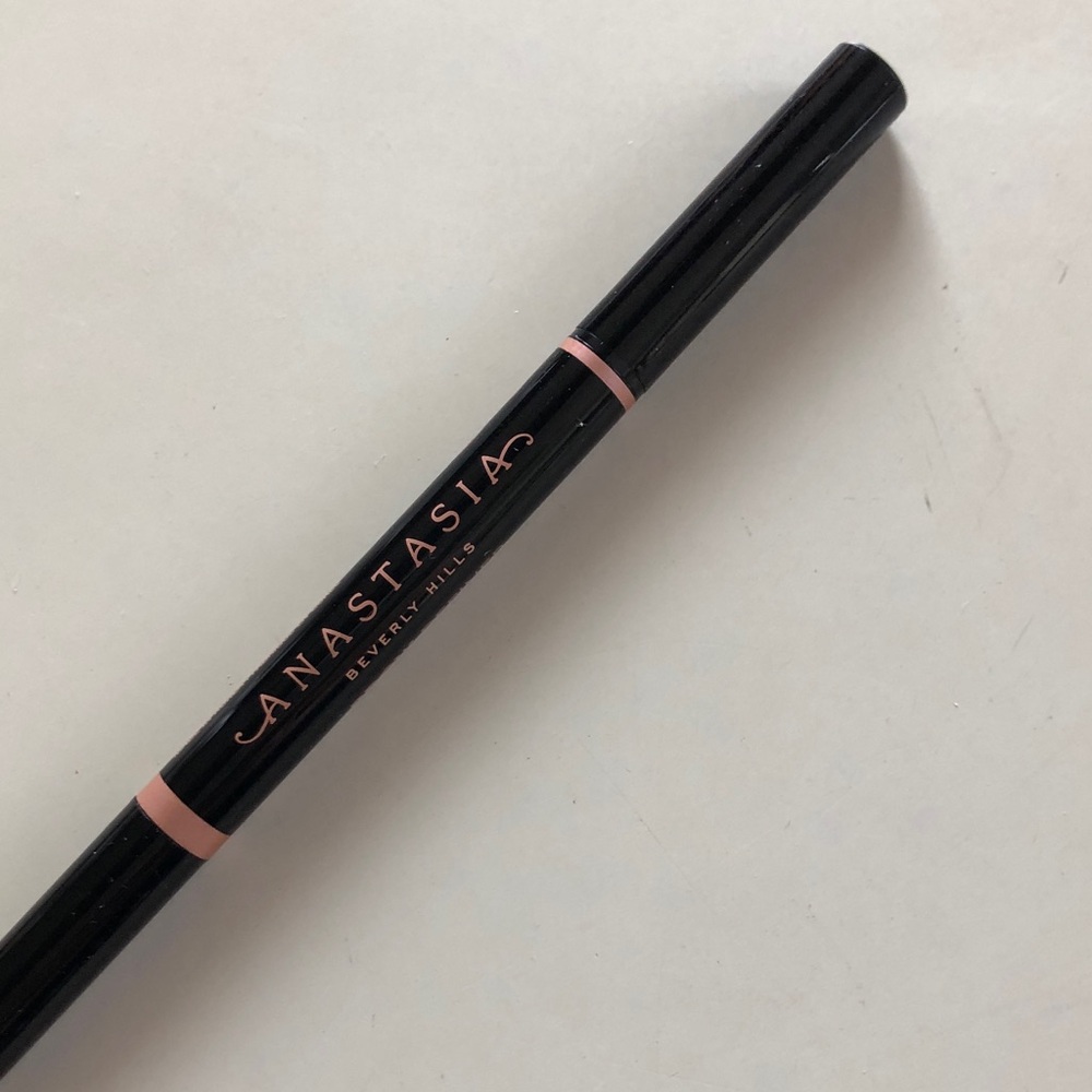 Anastasia Brow Definer in Soft Brown. New! NWT